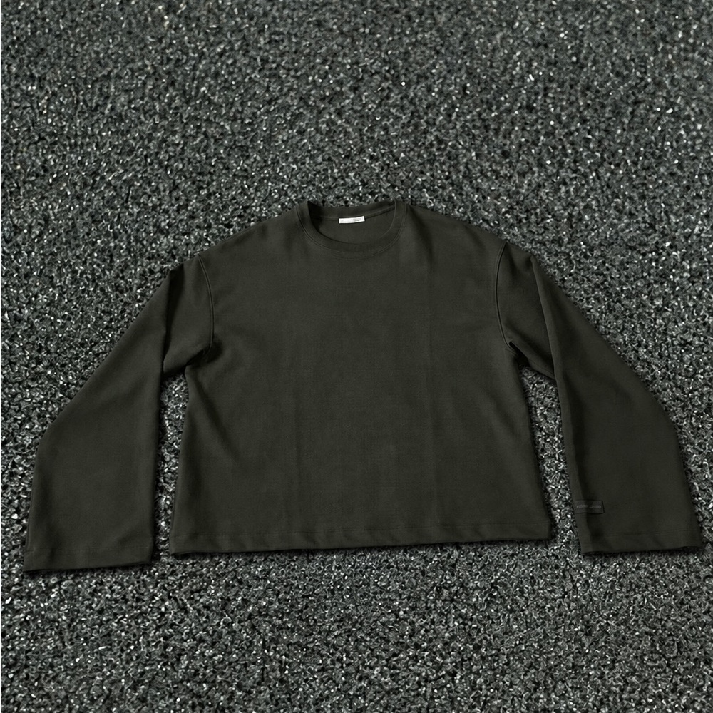 Zara Men's Crewneck Sweater in Olive Green